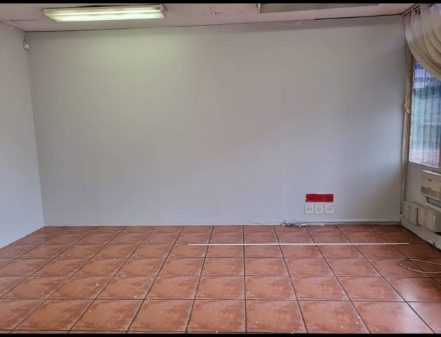 89M² OFFICE TO LET IN NELSPRUIT CENTRAL